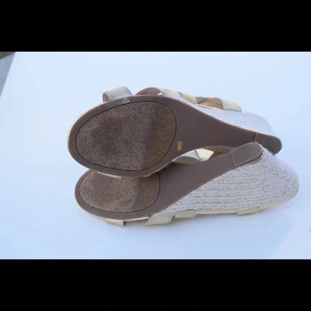 Vince Camuto Wedges
